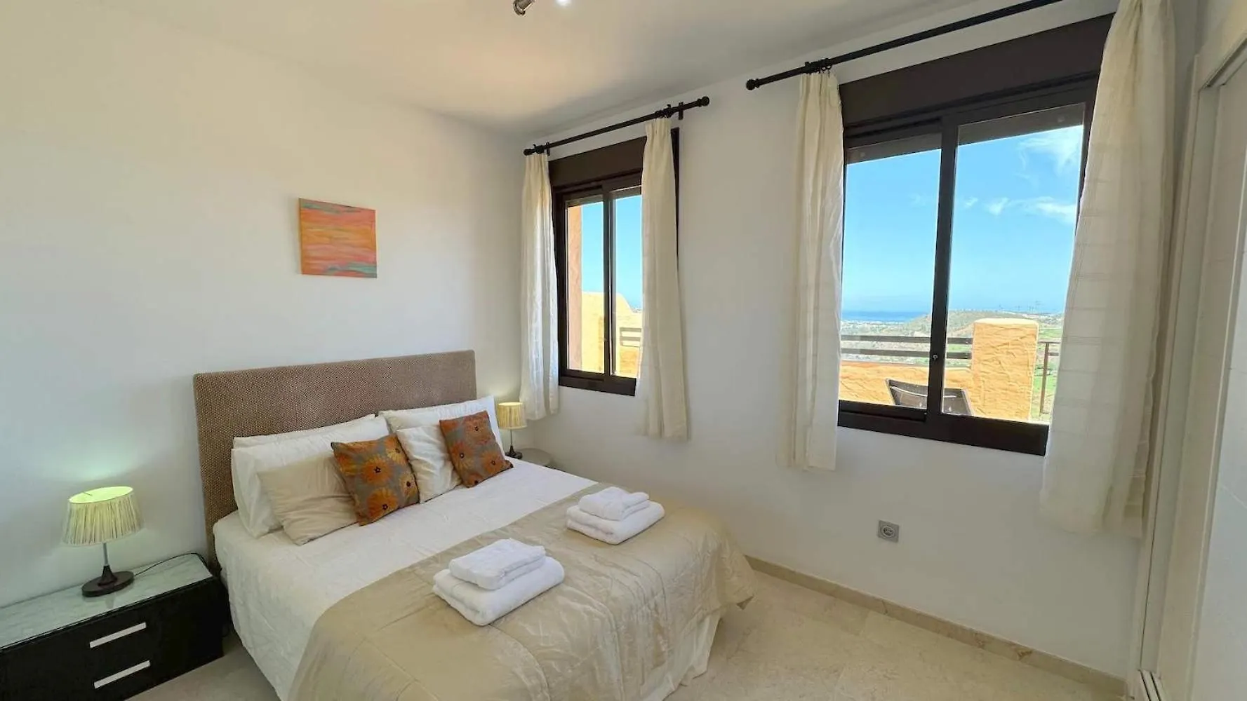 Apartamento Tranquil Hideaway With Sun-Drenched Ample Terrace Málaga