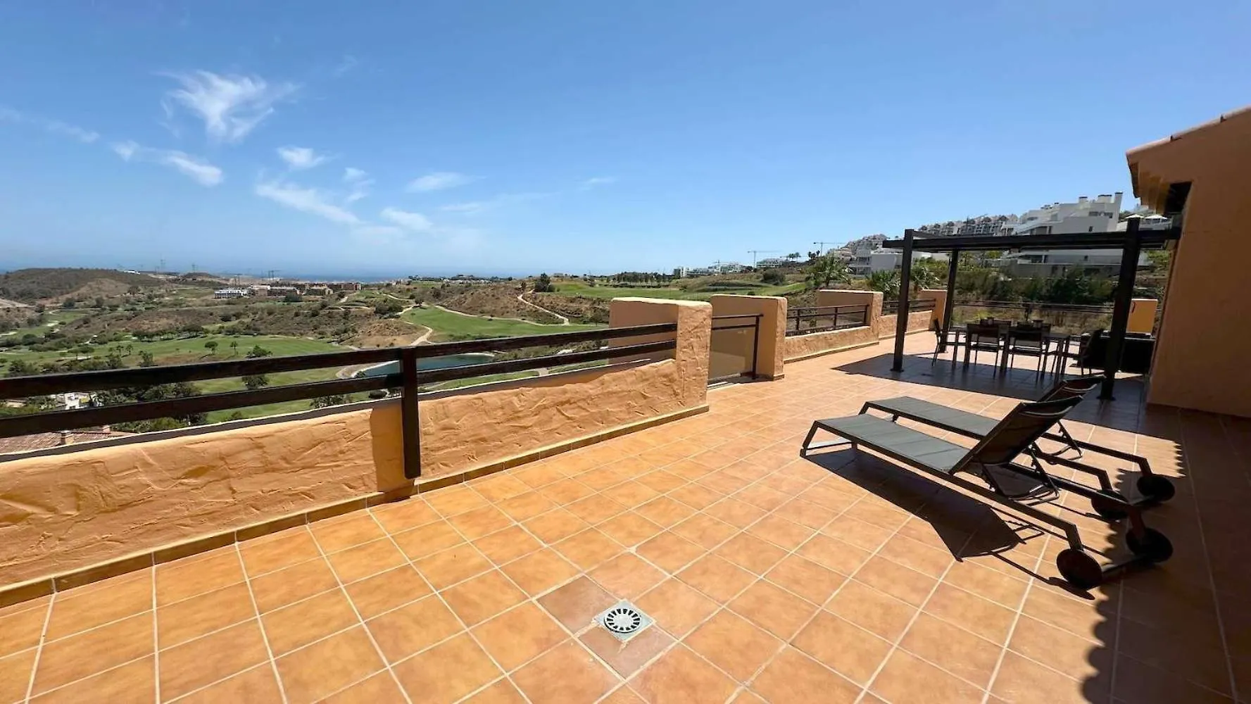 Tranquil Hideaway With Sun-Drenched Ample Terrace Apartment Malaga 0*,