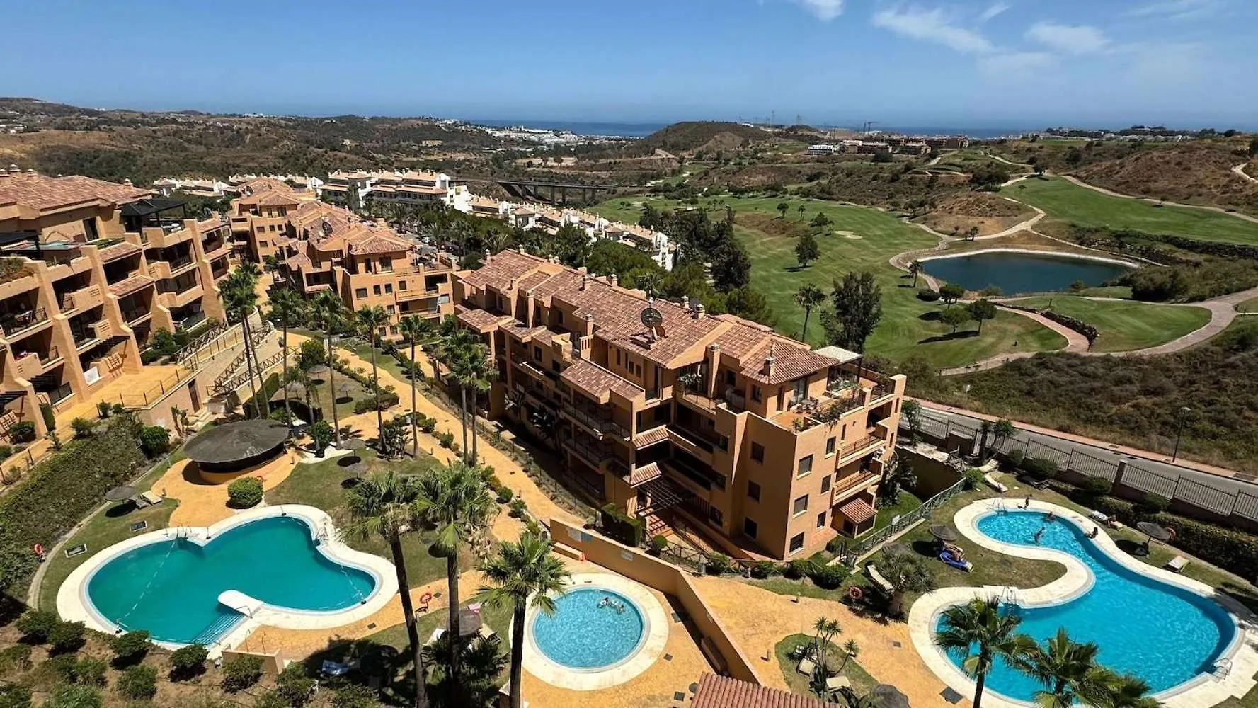 Tranquil Hideaway With Sun-Drenched Ample Terrace Apartment Malaga 0*,  Spain